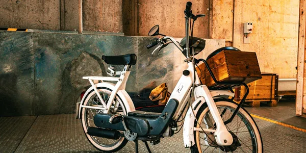 "L'artisanat katana, conçu pour l'avenir : élégance et innovation."